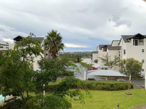 Apartamento Cosy 2 Bed In A Nice Complex. Free Wifi & Parking.