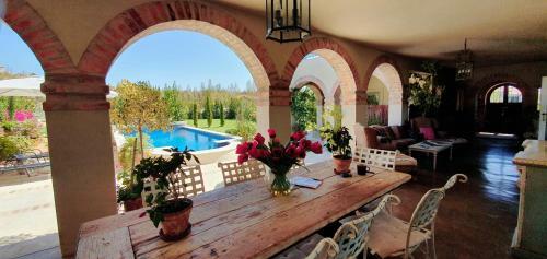 Sandmartins Private Secure Villa