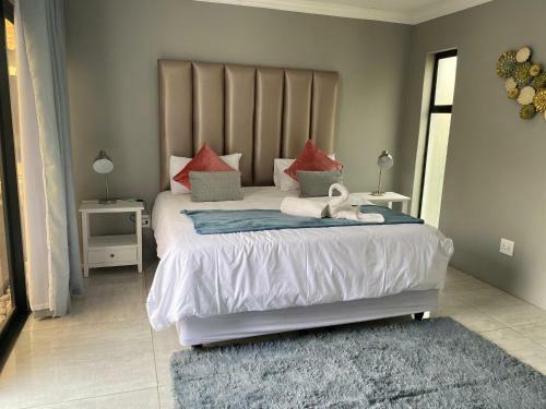 Hostal The King's Court Guest Manor