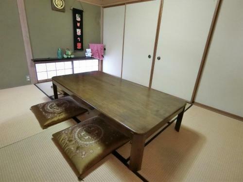 Bed & Breakfast Shirokuma Inn