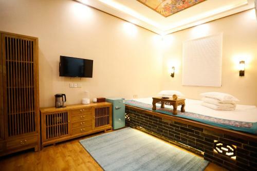 Pingyao Yihe Palace Hotel