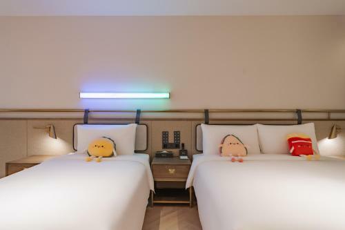 Zhenting Hotel