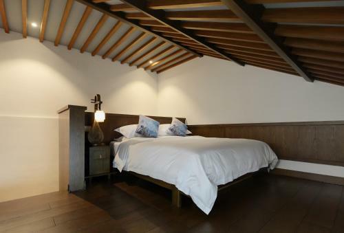 Hostal ????????