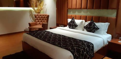 Grand Geet Hotels