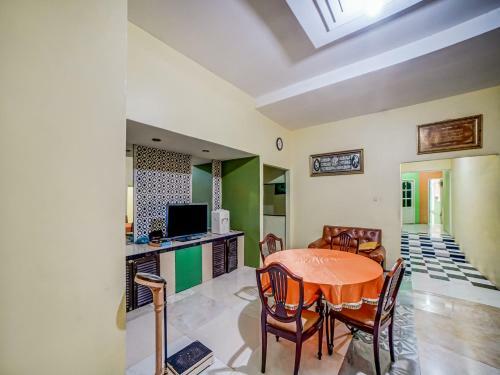 Hotel Oyo 90980 Al Karim Syariah