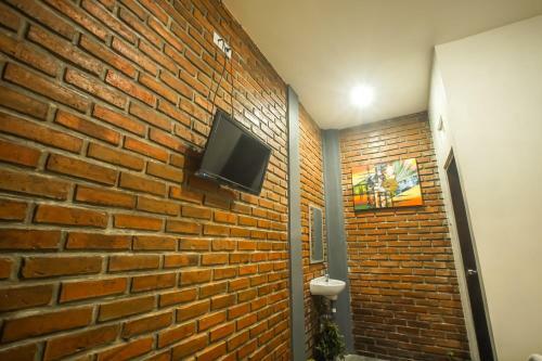 Hostal The Backyard House
