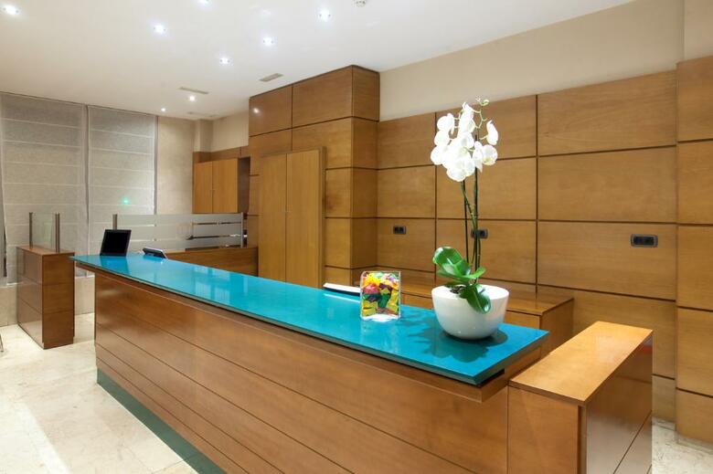 Hotel NH San Pedro
