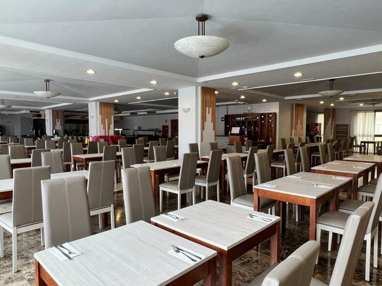 Hotel Perla Marina