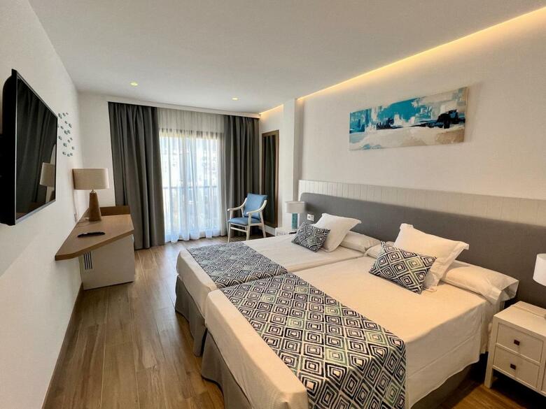 Hotel Perla Marina