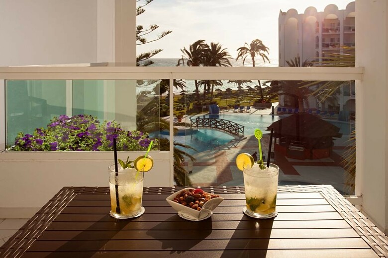 Aparthotel Ona Marinas De Nerja Spa Resort