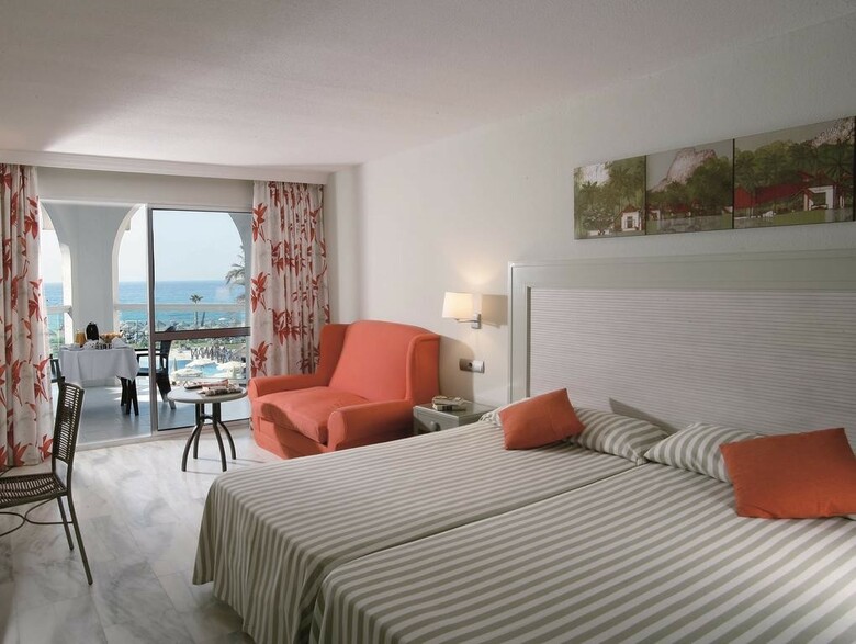 Aparthotel Ona Marinas De Nerja Spa Resort