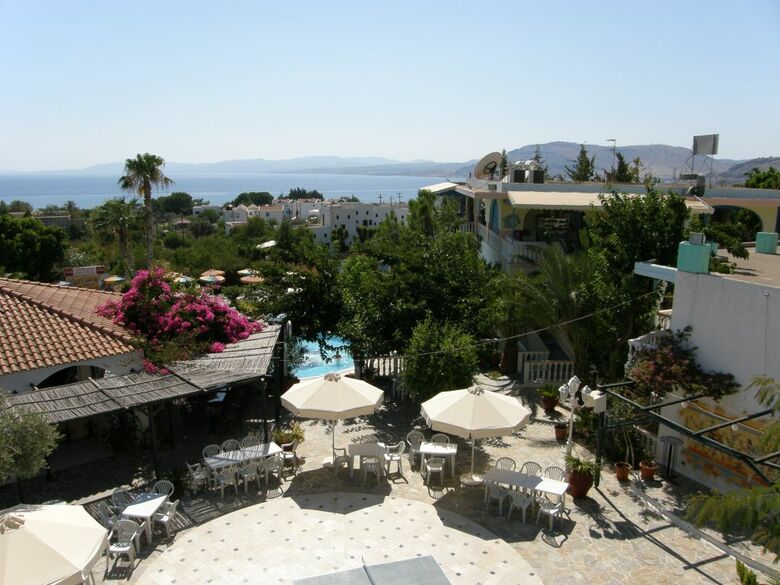 Pefkos Garden Hotel