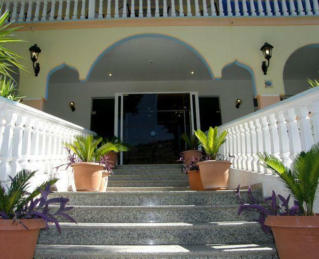 Pefkos Garden Hotel