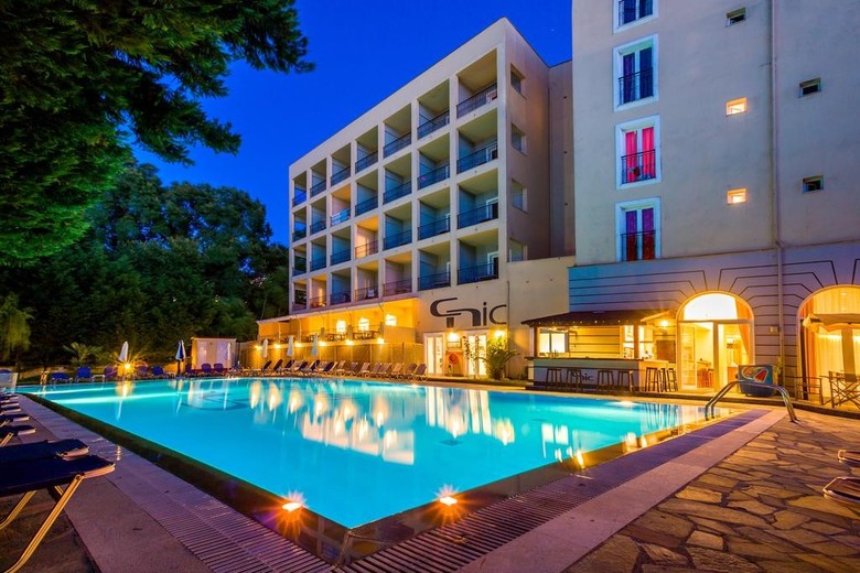 Hotel Hellinis