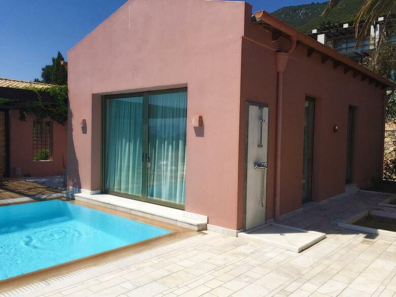 Hotel Ionian Blue