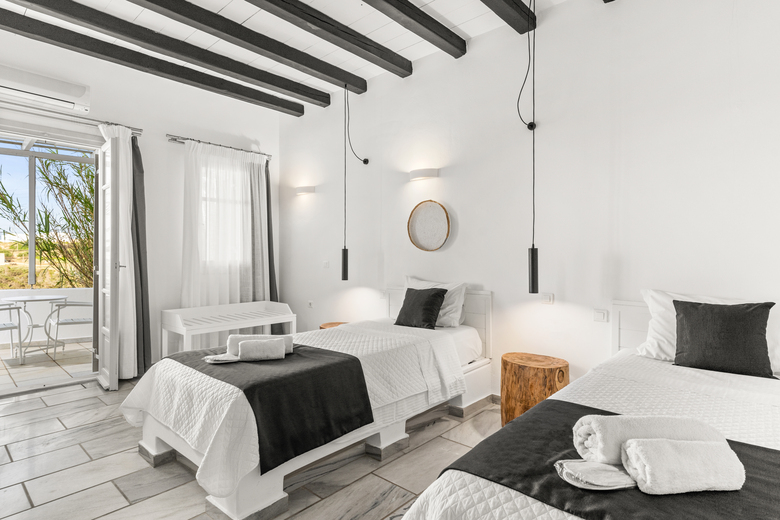 Hotel Chroma