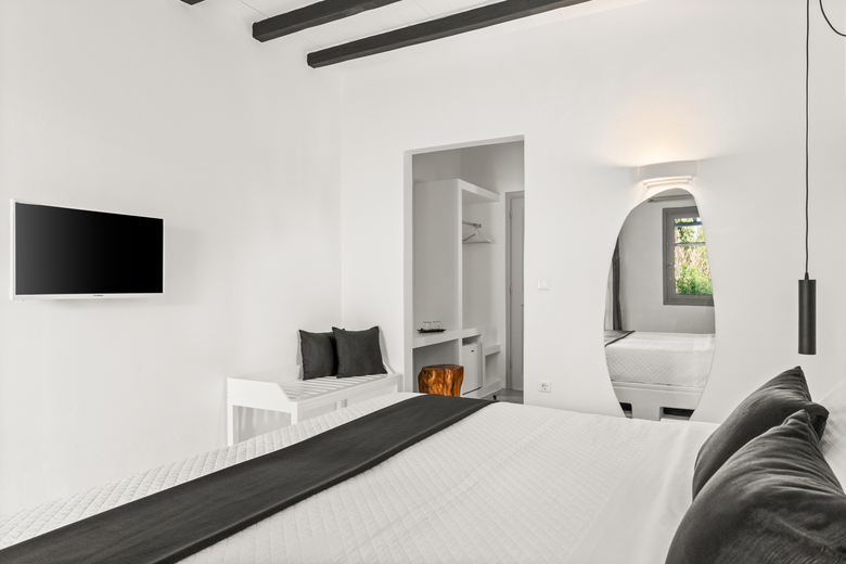 Hotel Chroma