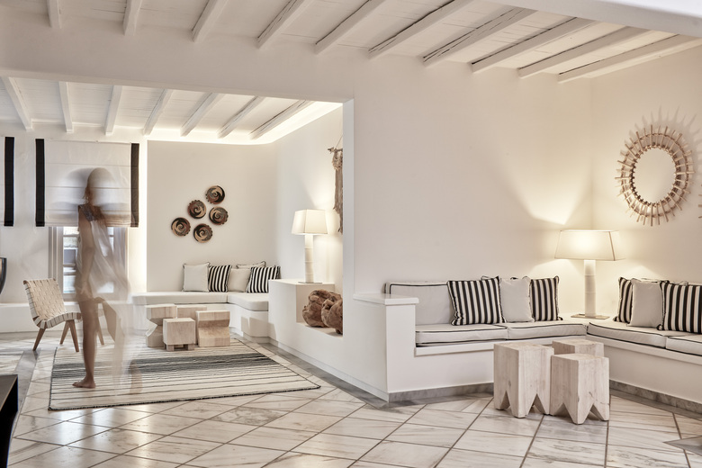 Hotel Chroma