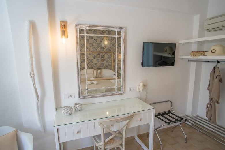Hotel Cyclades
