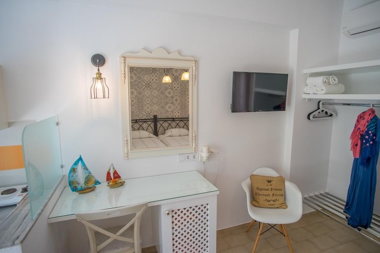 Hotel Cyclades
