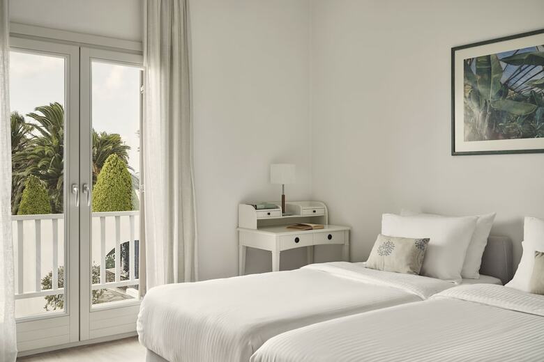 Hotel Yria
