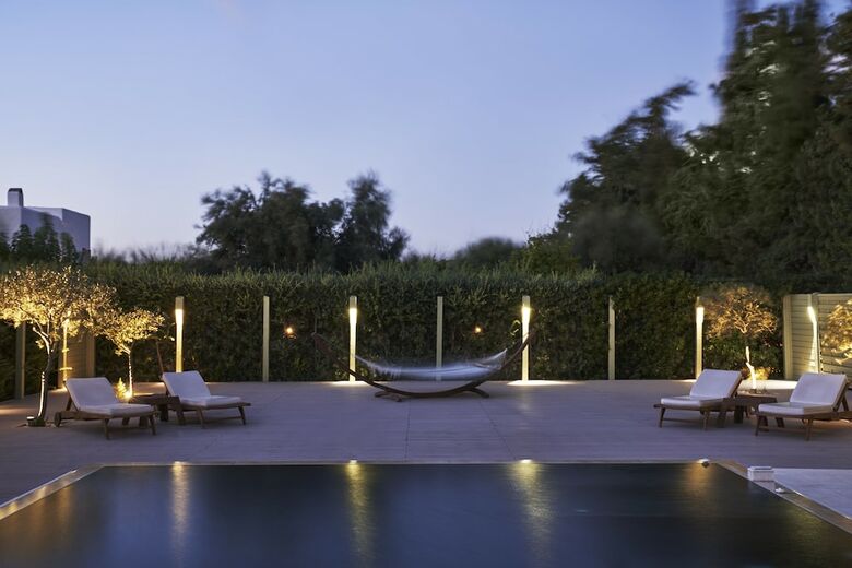Hotel Yria