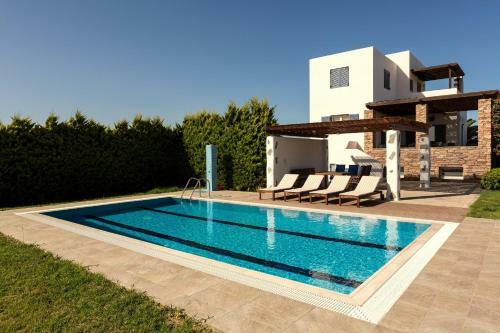 Aeolos Villa