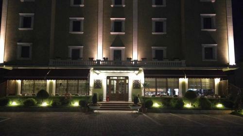 Mustang Hotel