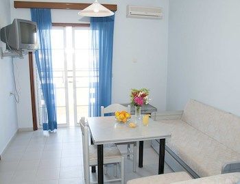 Louladakis Apartments