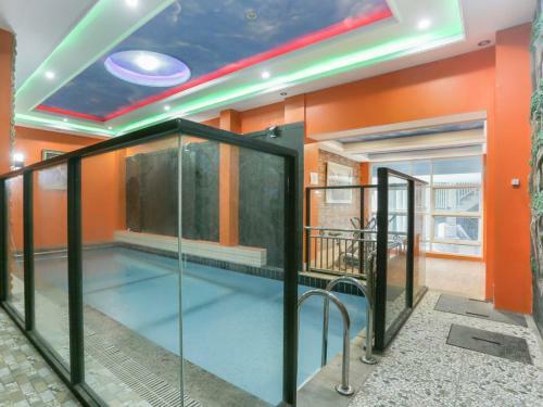 Hotel Oyo Life 3520 Indoniaga Palace