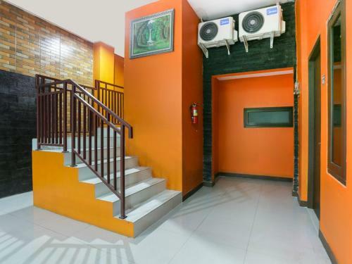 Hotel Oyo Life 3520 Indoniaga Palace