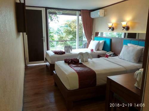 Royal Caravan Trawas Hotel