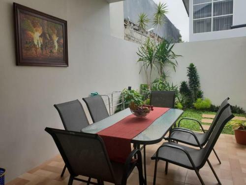Villa Batu Pandermanhill 4br+karoke