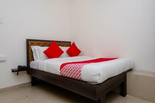Oyo 28001 Hotel Sai Darshan