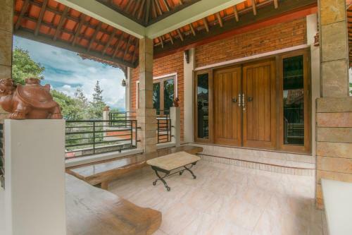Gandaria Brick Villa