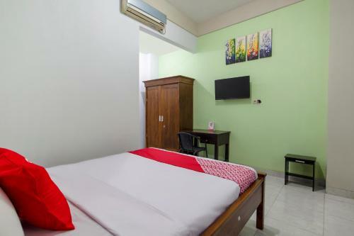 Hotel Oyo 3815 Kutisari Selatan 21 Syariah
