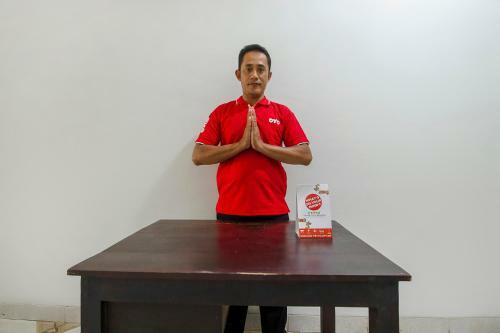Hotel Oyo 3815 Kutisari Selatan 21 Syariah
