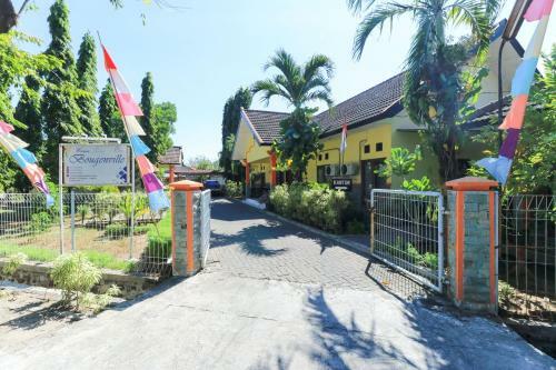Hostal Wisma Bougenville