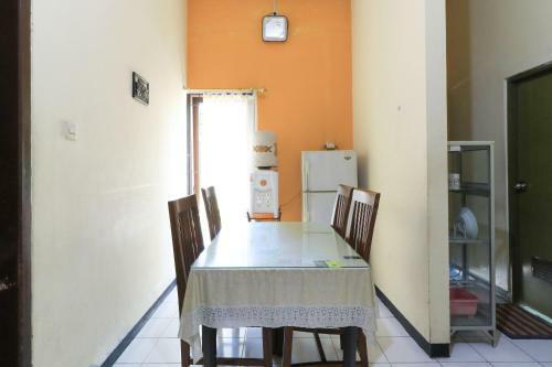 Hostal Wisma Bougenville