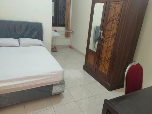 Hotel Oyo 90806 Cc3 Residences Family