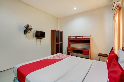Hotel Oyo 90935 Rumah Kost Metroliving