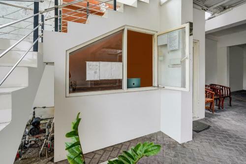 Hotel Oyo 90935 Rumah Kost Metroliving