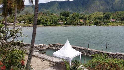 Hostal Sibayak Guesthouse
