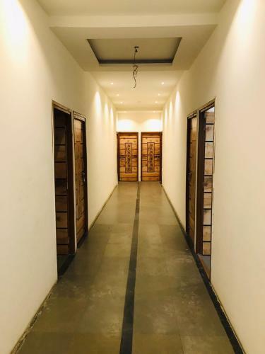 Hotel Goldmine Yatri Nivas