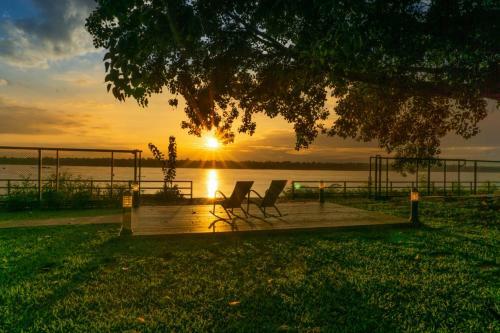 Bed & Breakfast Bo Tree Cottage On The River