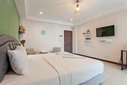 Albergue Cozzi By Grand Airport Resort