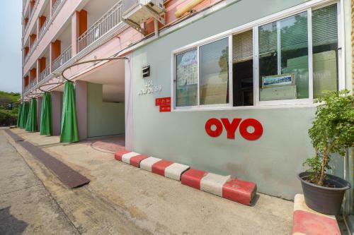 Hotel Oyo 762 Chompoo