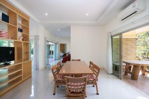 Hotel Thara Cholapruek Resort - Sha Extra Plus