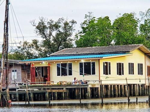 Baan Argong Homestay Pakphanang