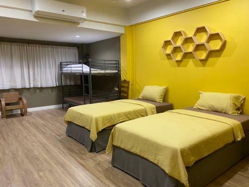 Hostal Grasshopper Bed And Cafe